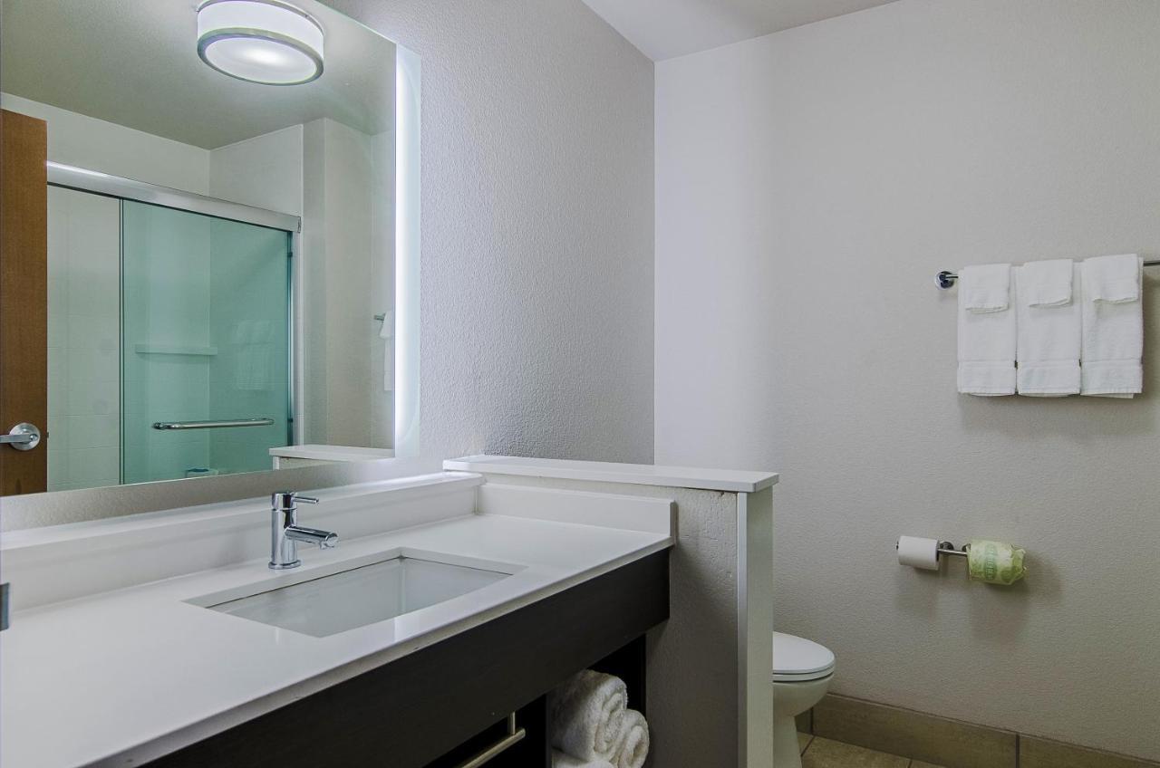 Holiday Inn Express & Suites - Atchison By Ihg Eksteriør bilde
