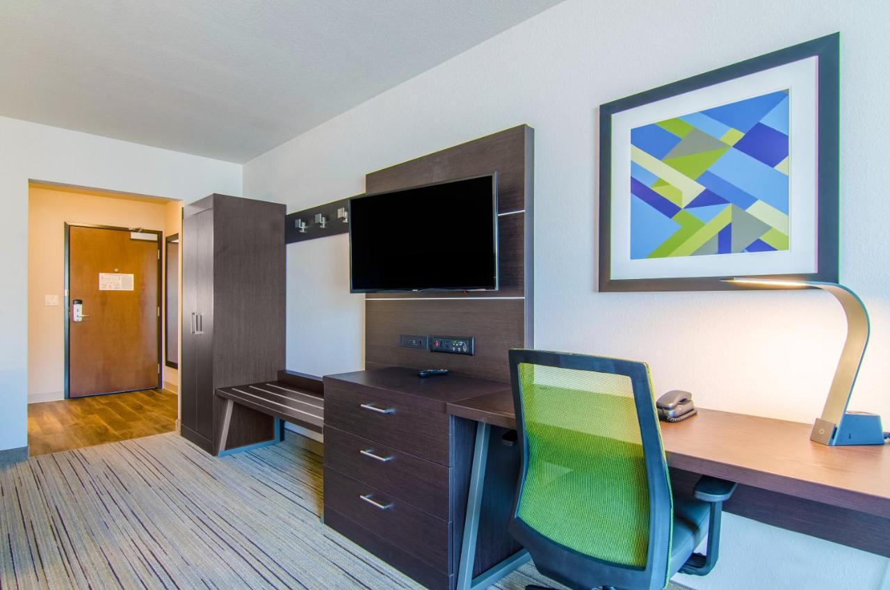 Holiday Inn Express & Suites - Atchison By Ihg Eksteriør bilde