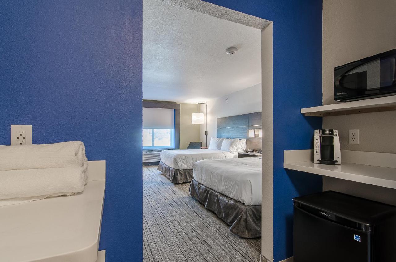 Holiday Inn Express & Suites - Atchison By Ihg Eksteriør bilde