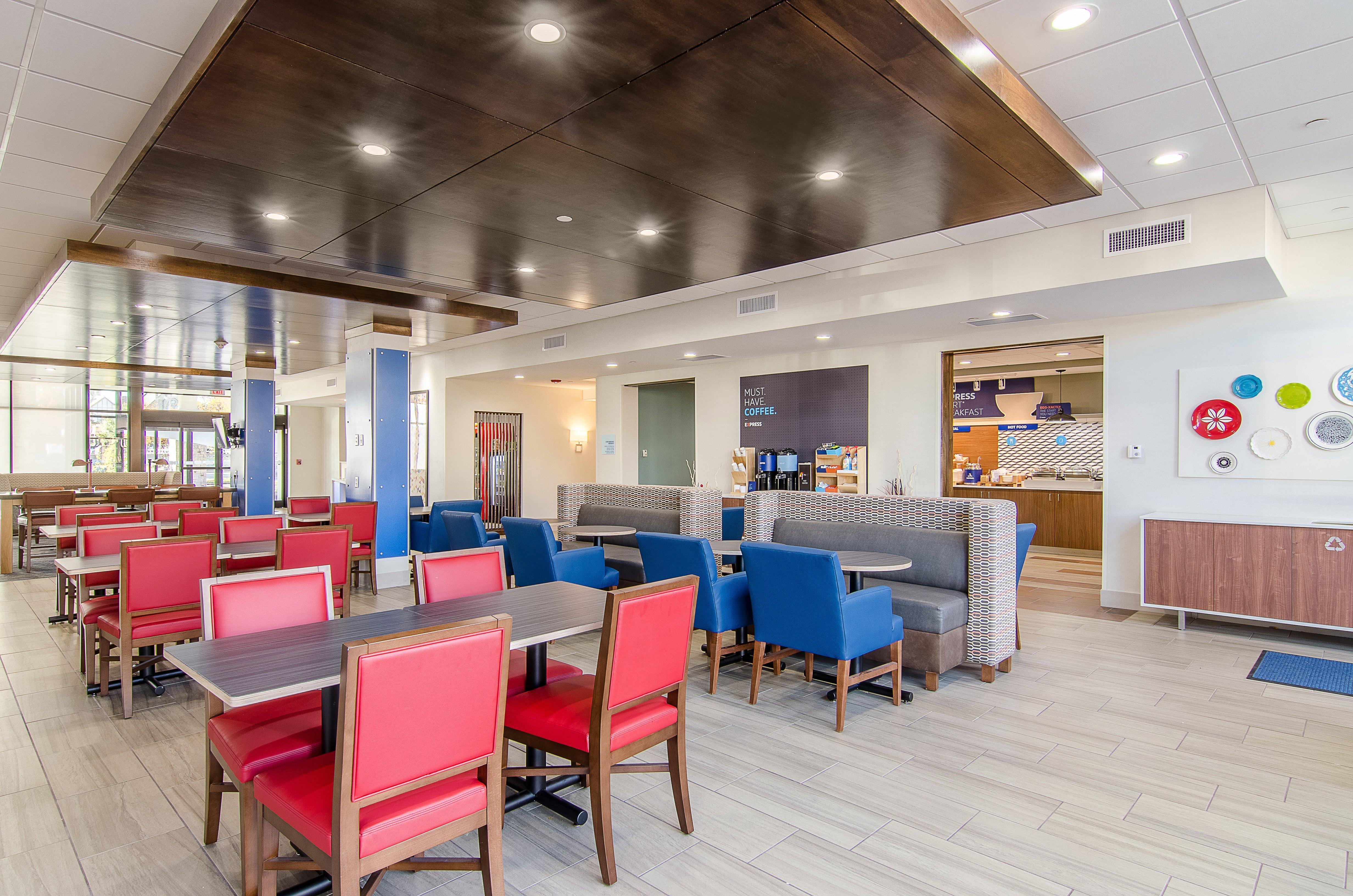 Holiday Inn Express & Suites - Atchison By Ihg Eksteriør bilde