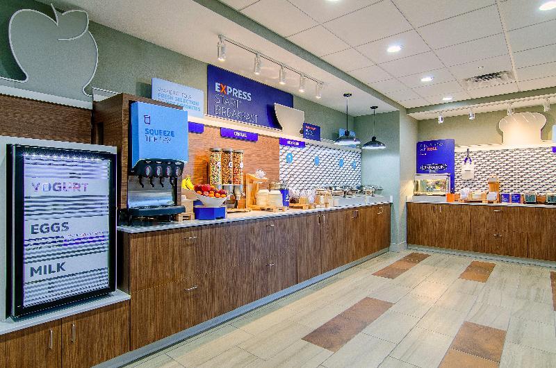 Holiday Inn Express & Suites - Atchison By Ihg Eksteriør bilde